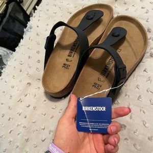 BRAND NEW Birkenstock Gizeh Sandal